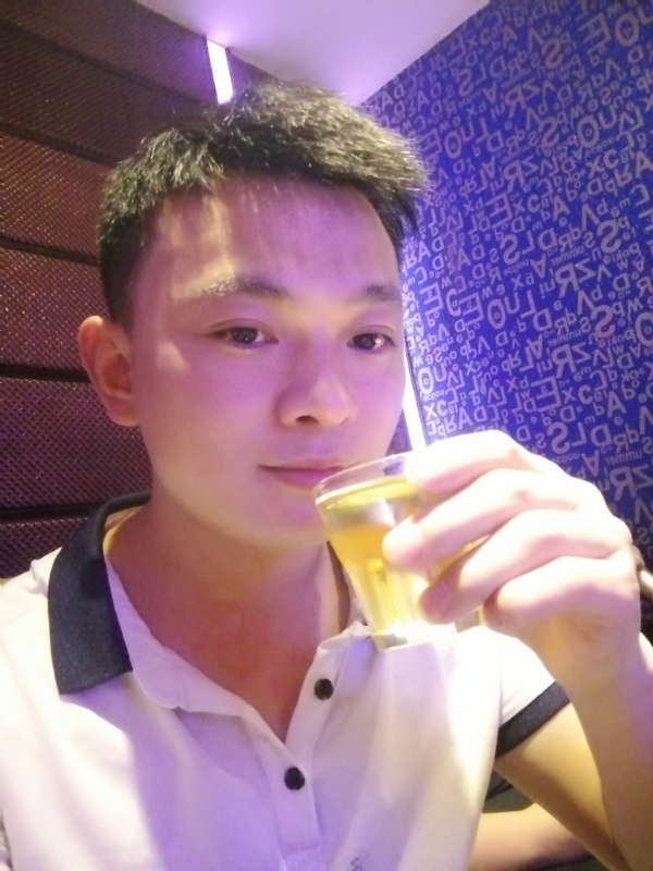 幸福的拥抱的第一张照片--永安交友网