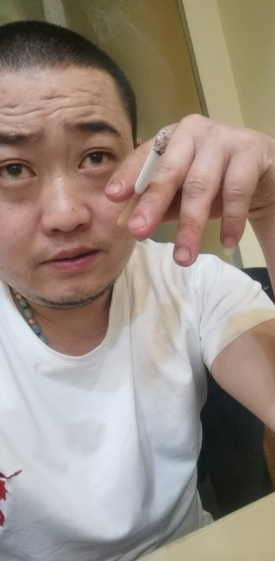 孤独的螃蟹的第一张照片--永安交友网