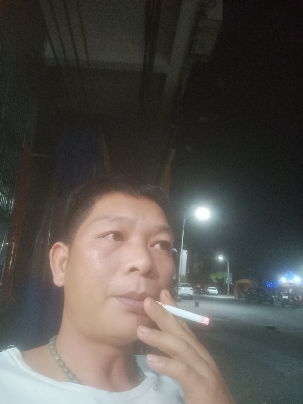善解人意的第一张照片--永安交友网
