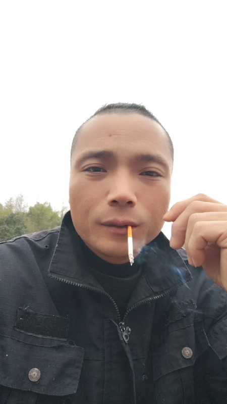 伯爵的第一张照片--永安交友网