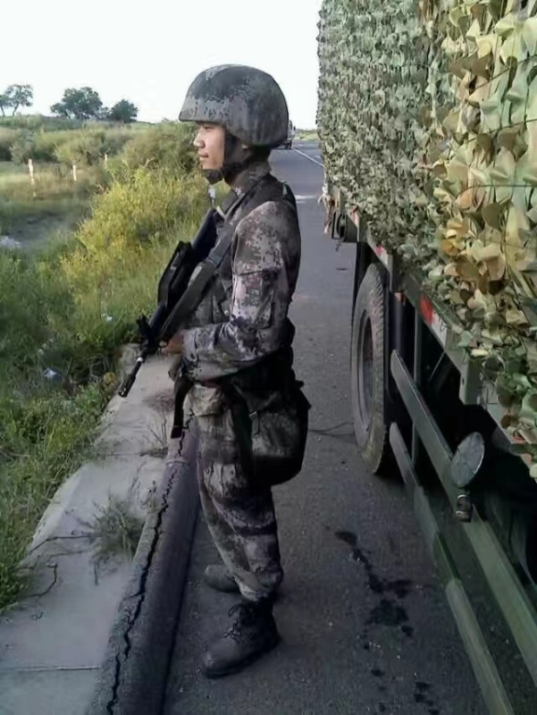搬砖中的第一张照片--永安交友网