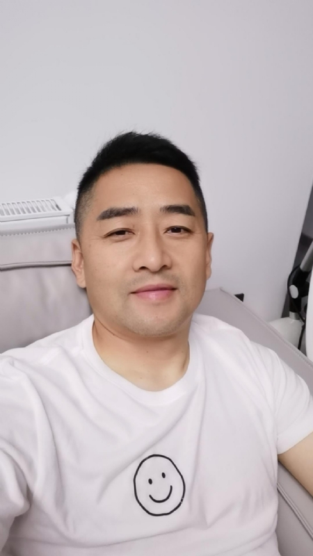 向阳而生的第一张照片--永安交友网