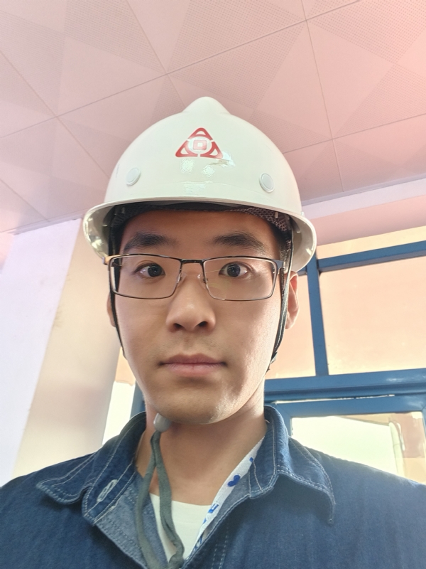 何鹏宇的第二张照片--永安交友网