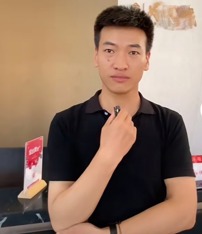 一杯梁白开的第一张照片--永安交友网