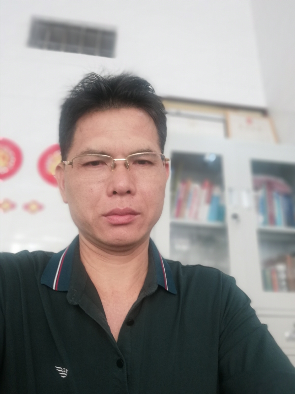 后视镜的第一张照片--永安交友网